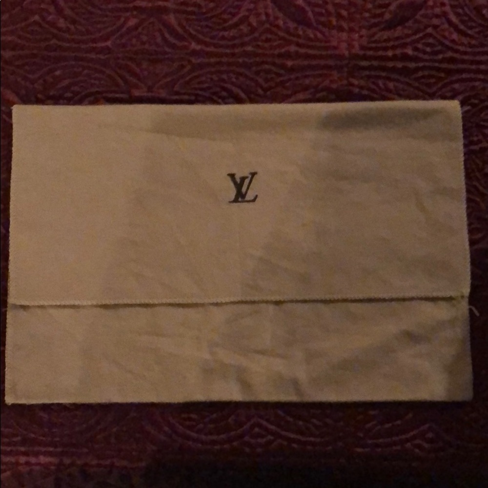 Dust bag